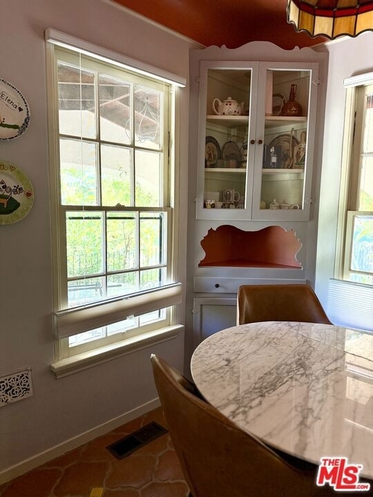 923 Alma Street - Photo 9
