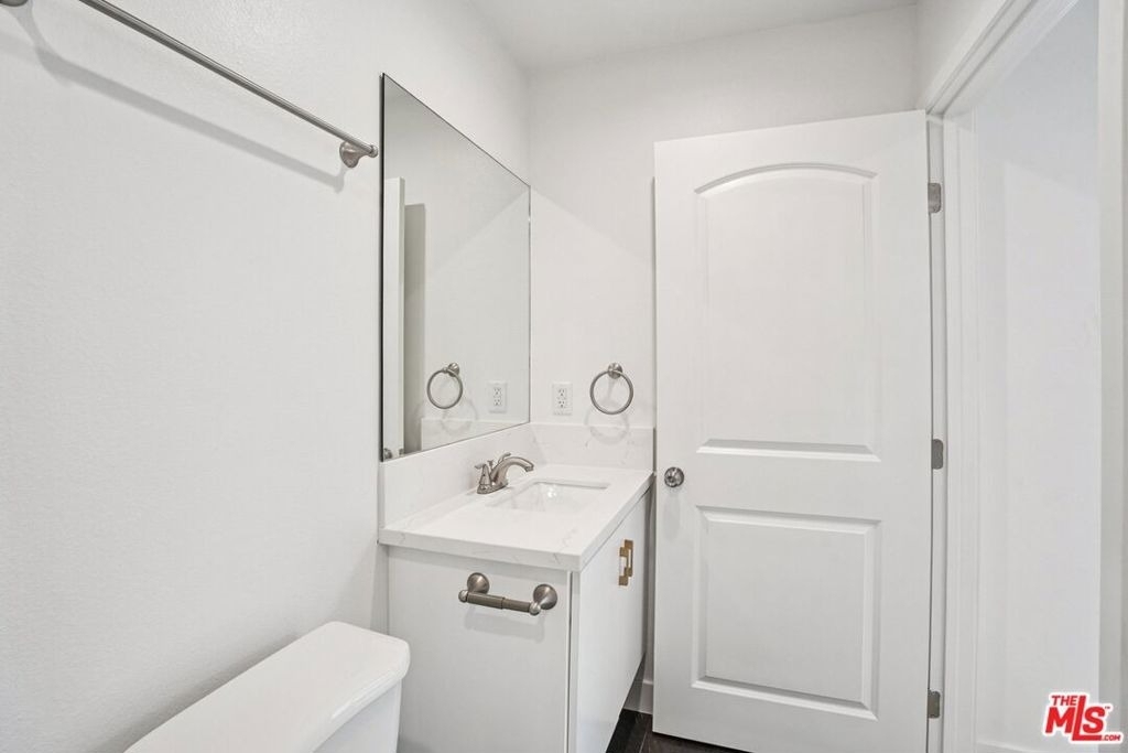 312 N Coronado Street - Photo 2