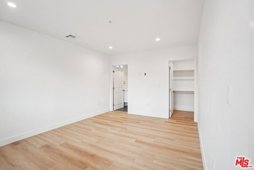 312 N Coronado Street - Photo 8