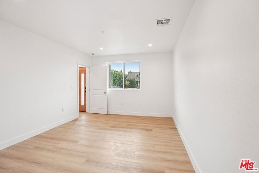 312 N Coronado Street - Photo 6