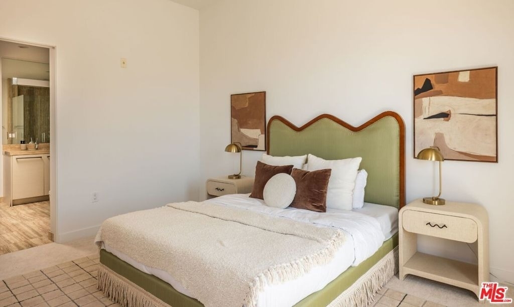 855 N Croft Avenue - Photo 24