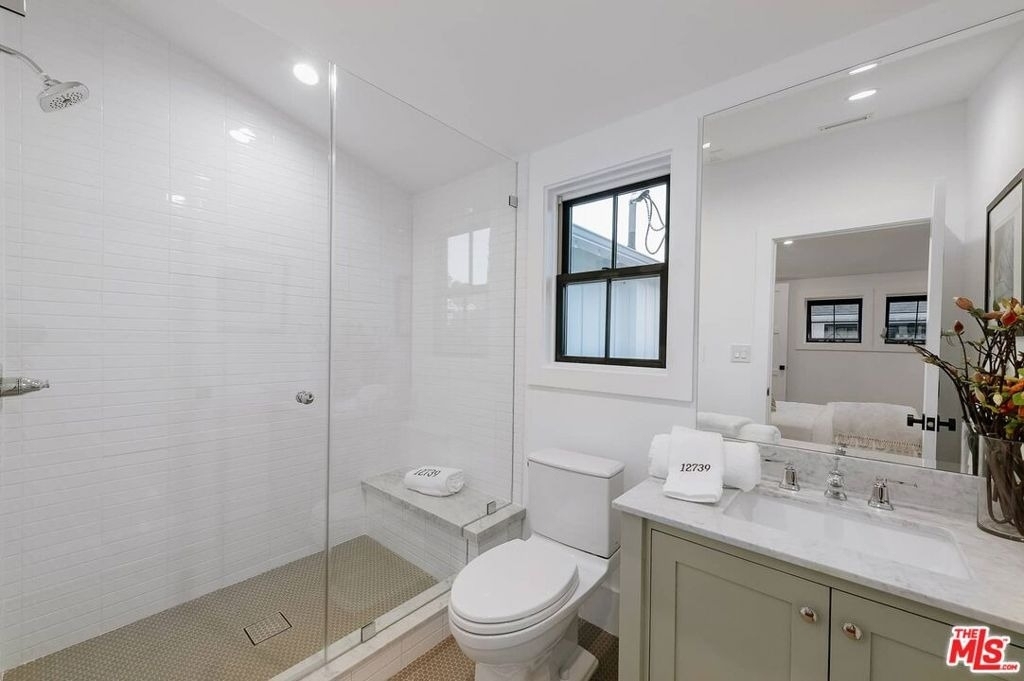 12739 Halkirk Street - Photo 39