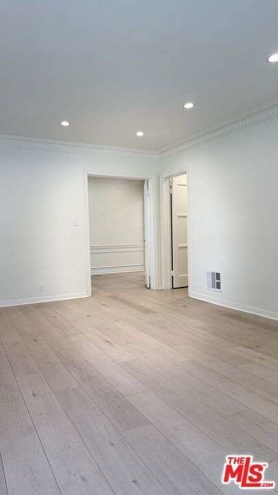 408 1/2 S Spalding Drive - Photo 8