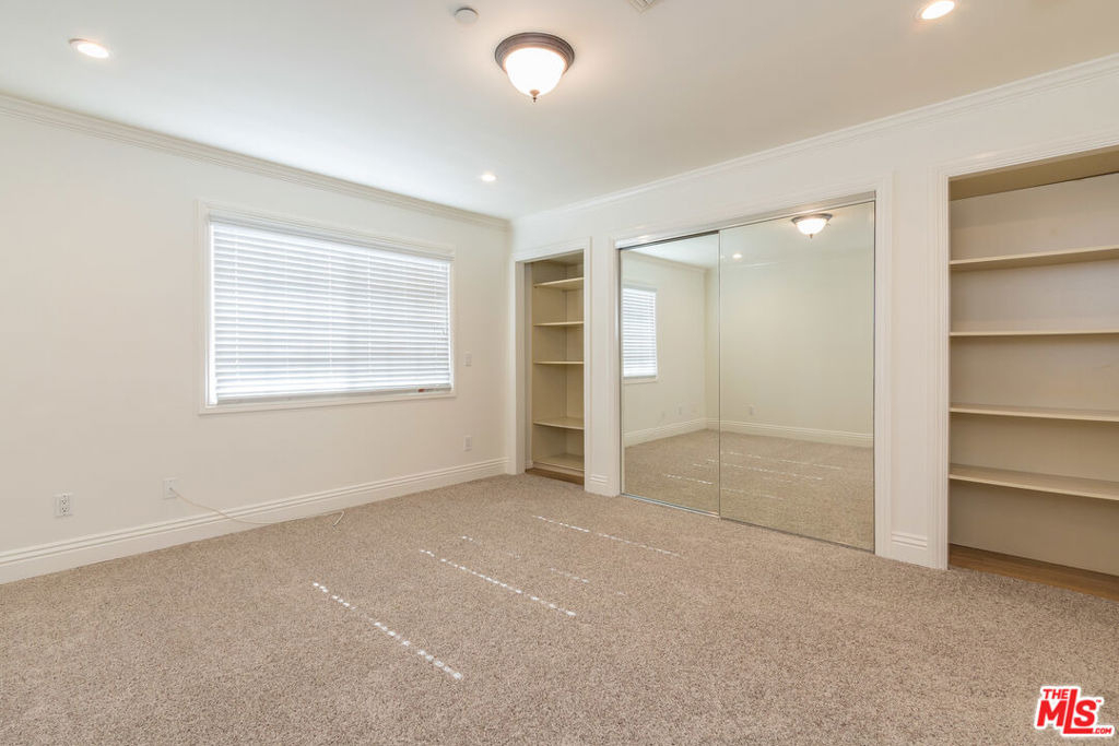 10767 Oregon Avenue - Photo 17