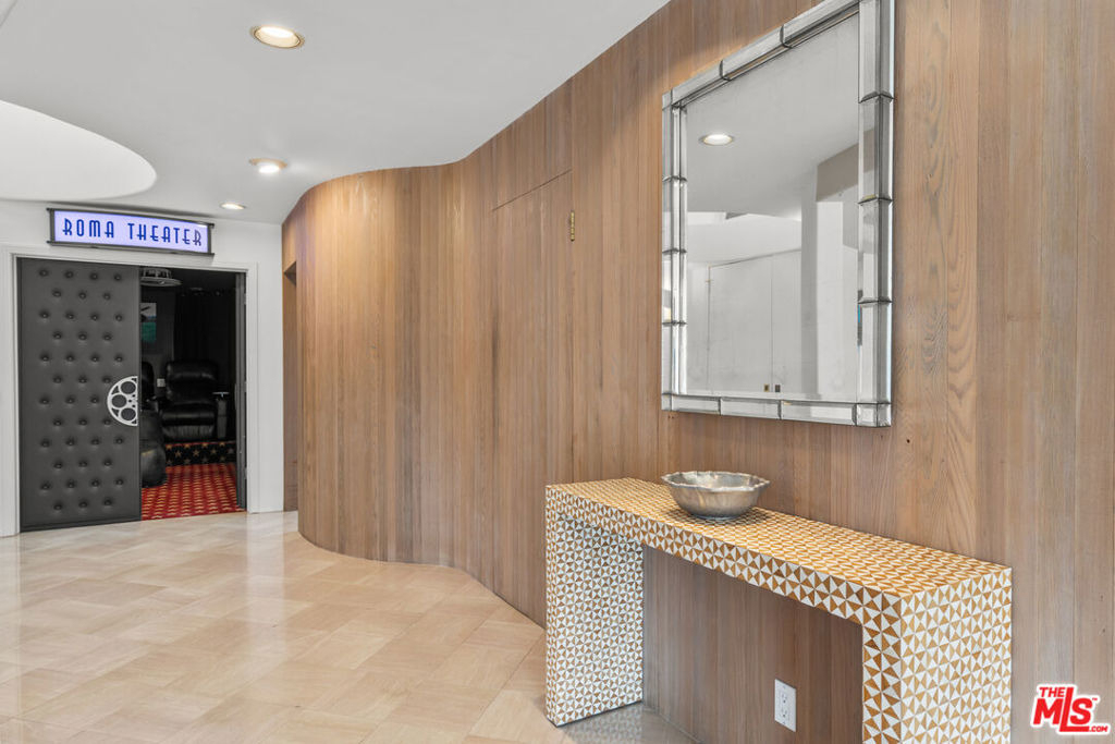 4611 Roma Court - Photo 3