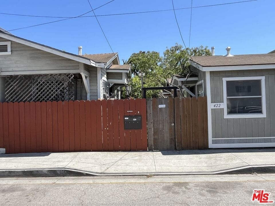 424 N Venice Boulevard - Photo 0
