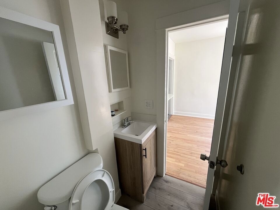 424 N Venice Boulevard - Photo 12