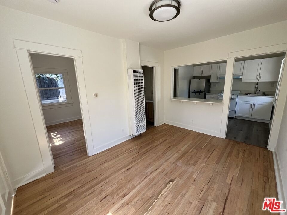 424 N Venice Boulevard - Photo 4