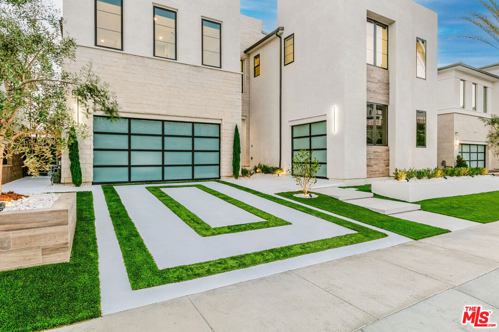 11811 N Greenwood Drive - Photo 4
