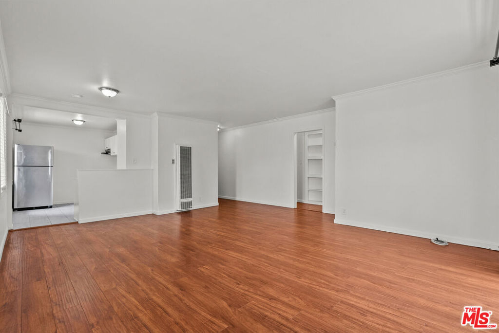 1540 N Fuller Avenue - Photo 9