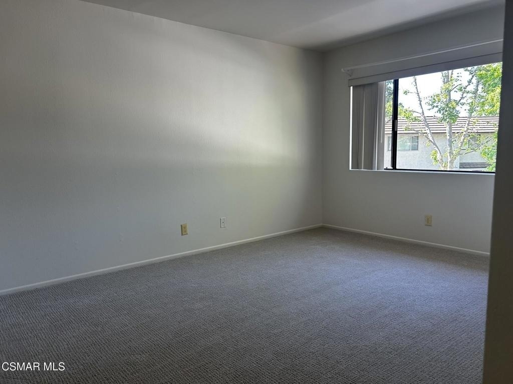 2884 Instone Court - Photo 7