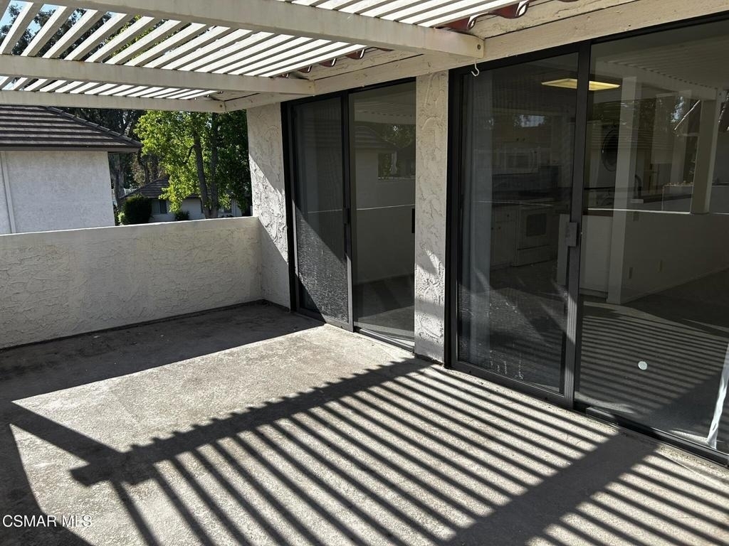2884 Instone Court - Photo 0