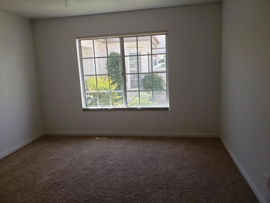 136 Desert Falls Drive E - Photo 30