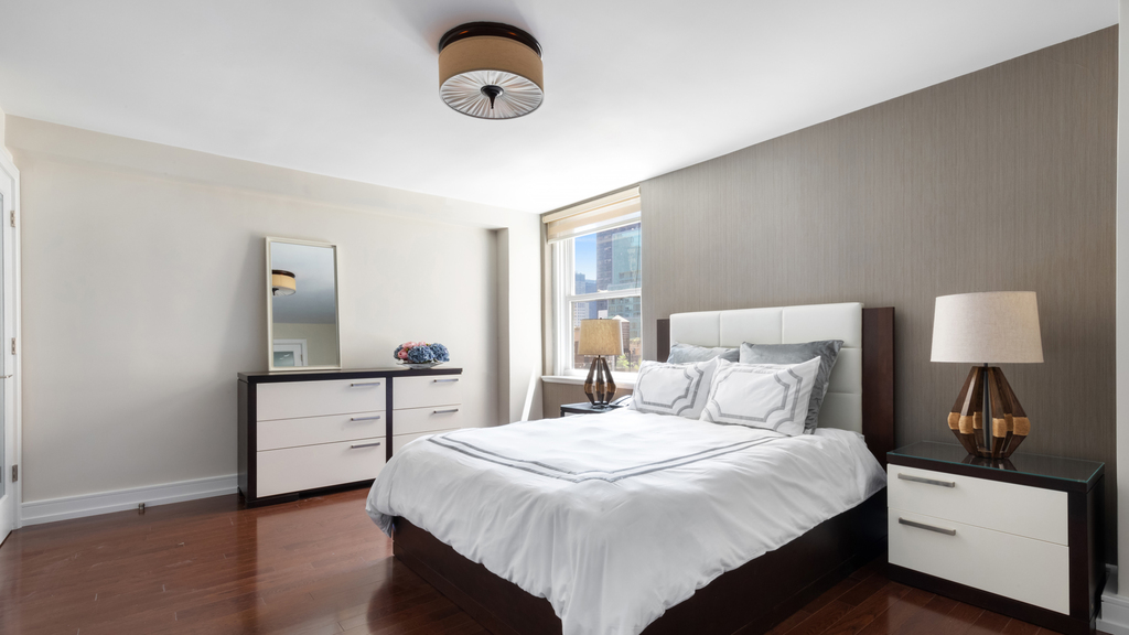 160  Central Park S - Photo 4