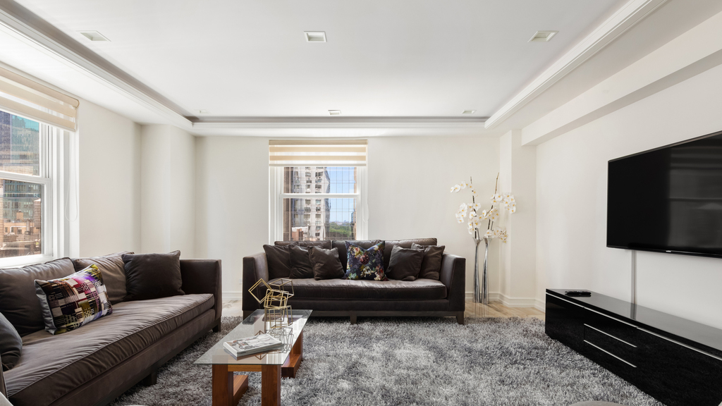 160  Central Park S - Photo 1