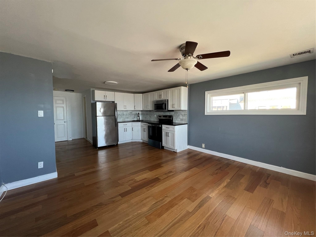 14 Bayville Avenue - Photo 4