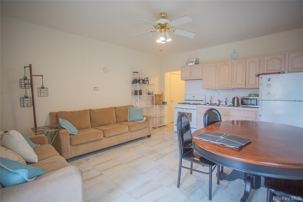 136 E Olive Street - Photo 5