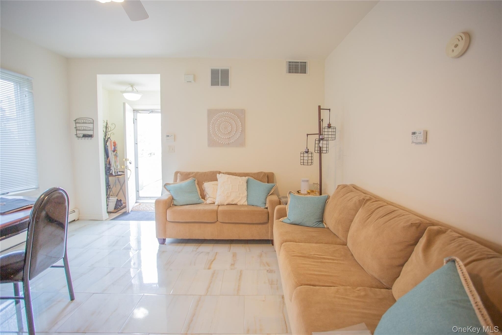 136 E Olive Street - Photo 9