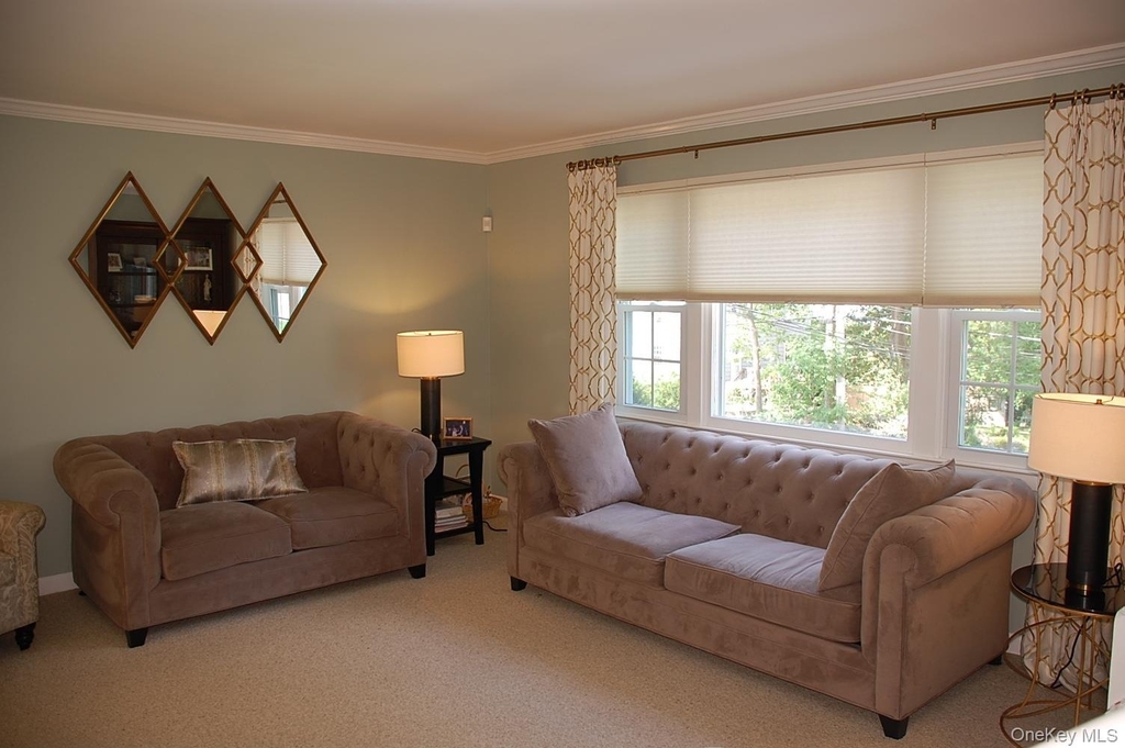 18 Coralyn Avenue - Photo 0