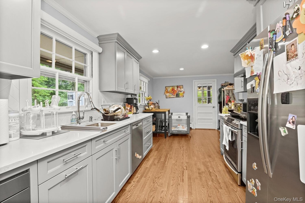 104 Forest Drive - Photo 2