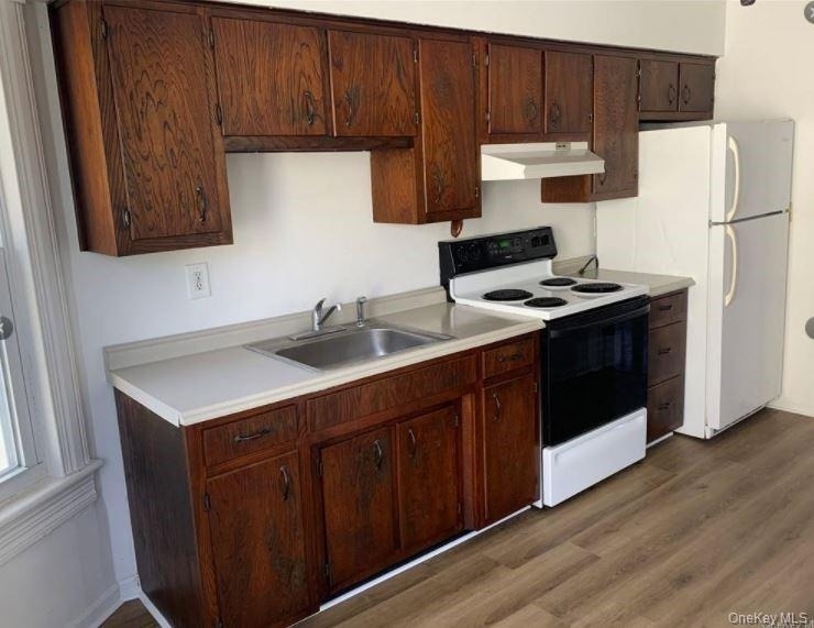 103 W Main Street - Photo 2