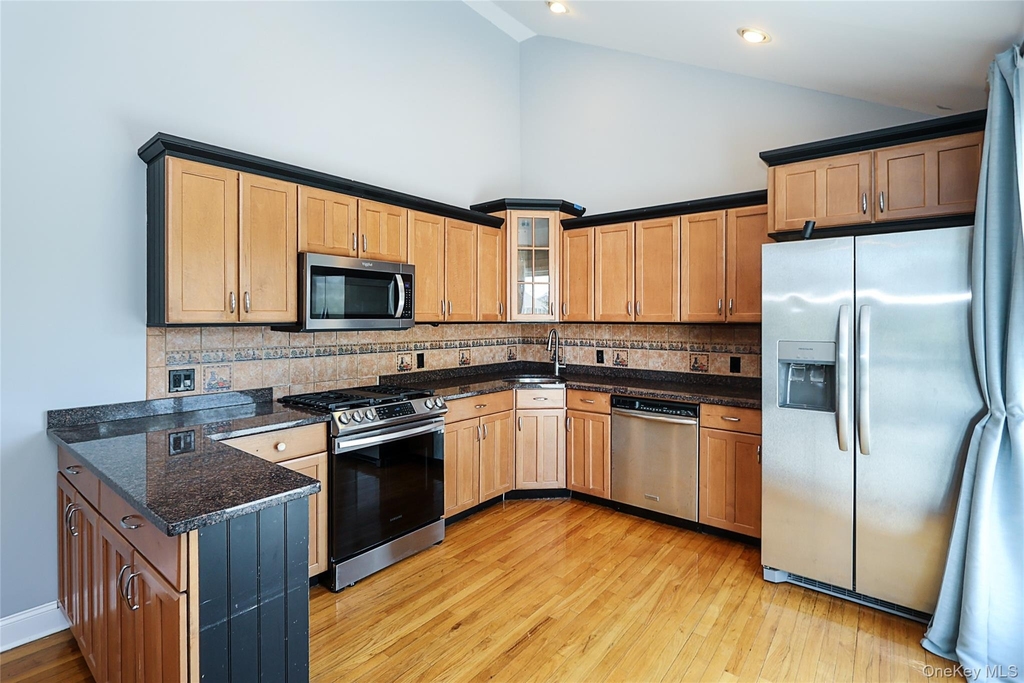 874 Seamans Neck Road - Photo 17