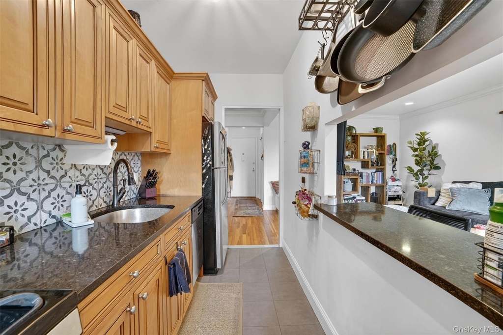 325 King Street - Photo 14