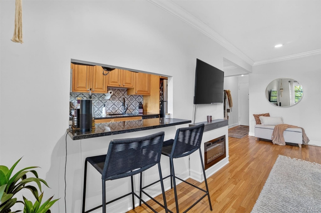 325 King Street - Photo 10