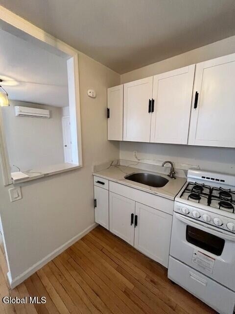 104 S Ferry Street - Photo 2
