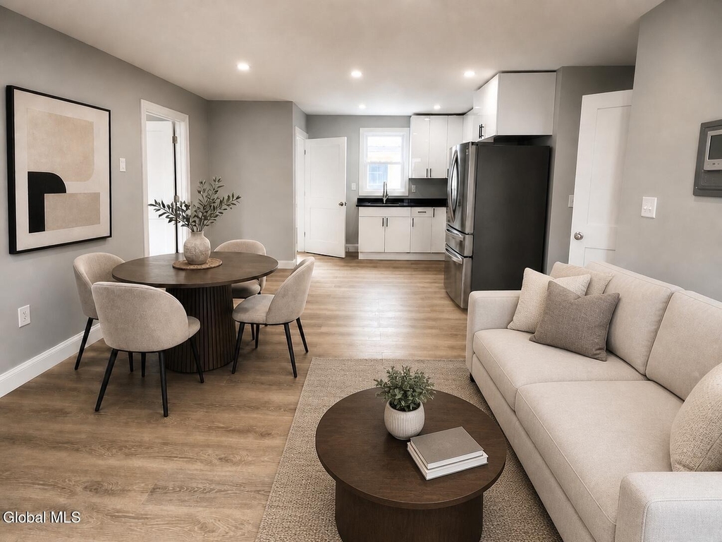 62 Glen Avenue - Photo 2