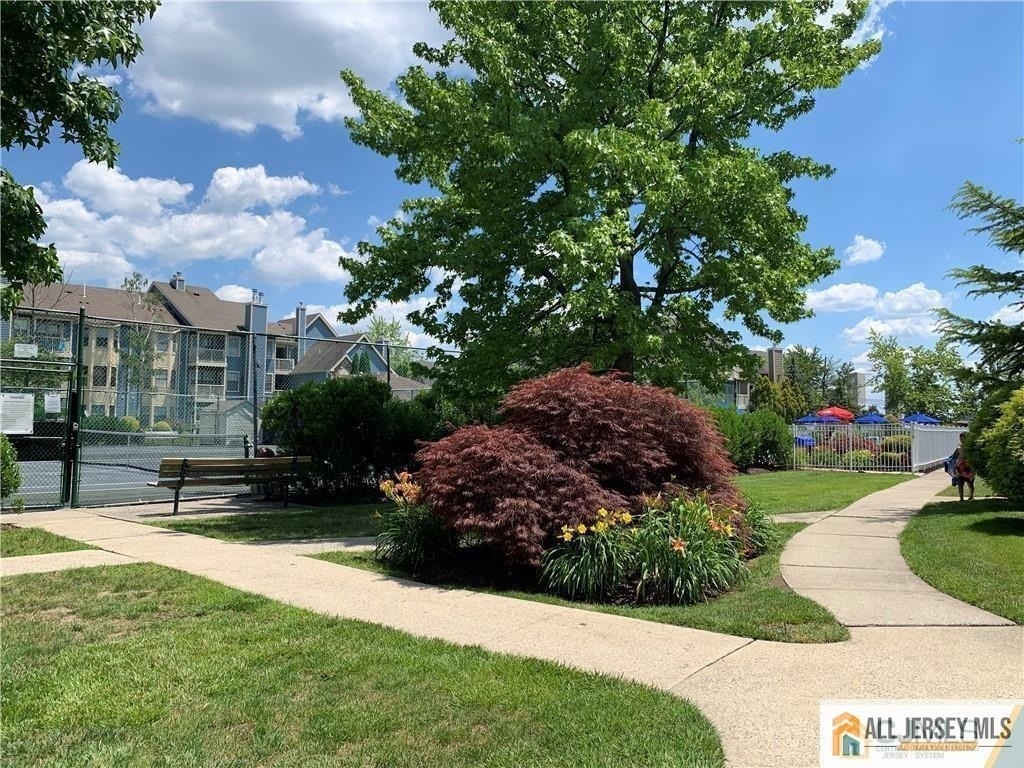 404 Carhart Court - Photo 10