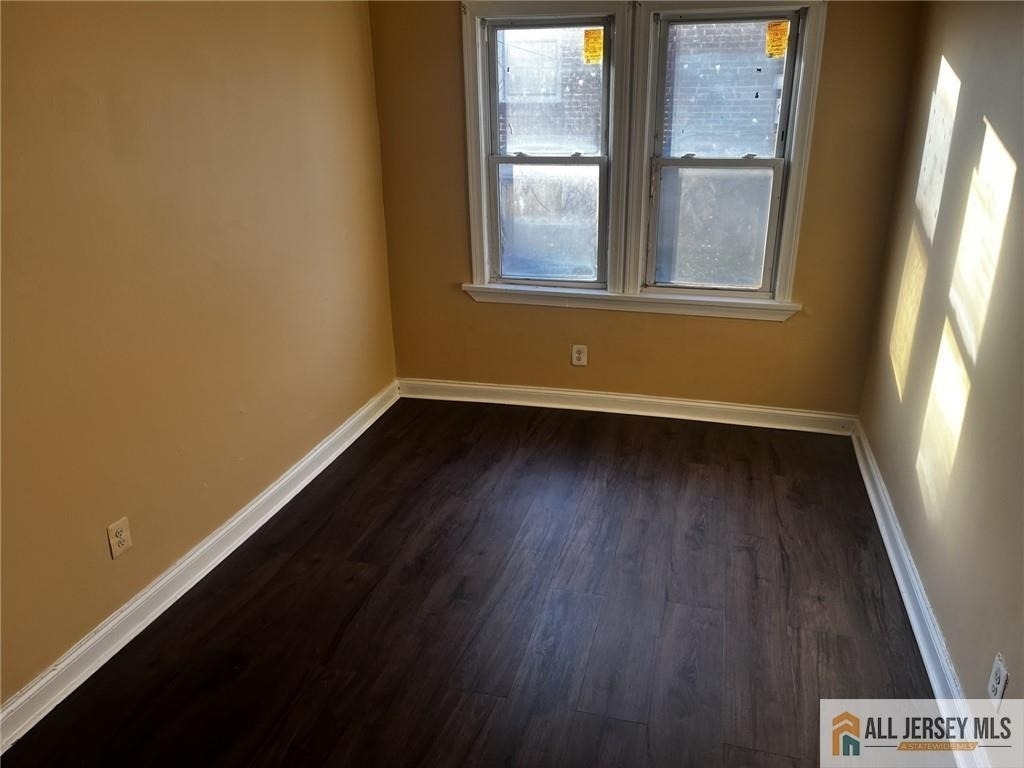 186 Comstock Street - Photo 4