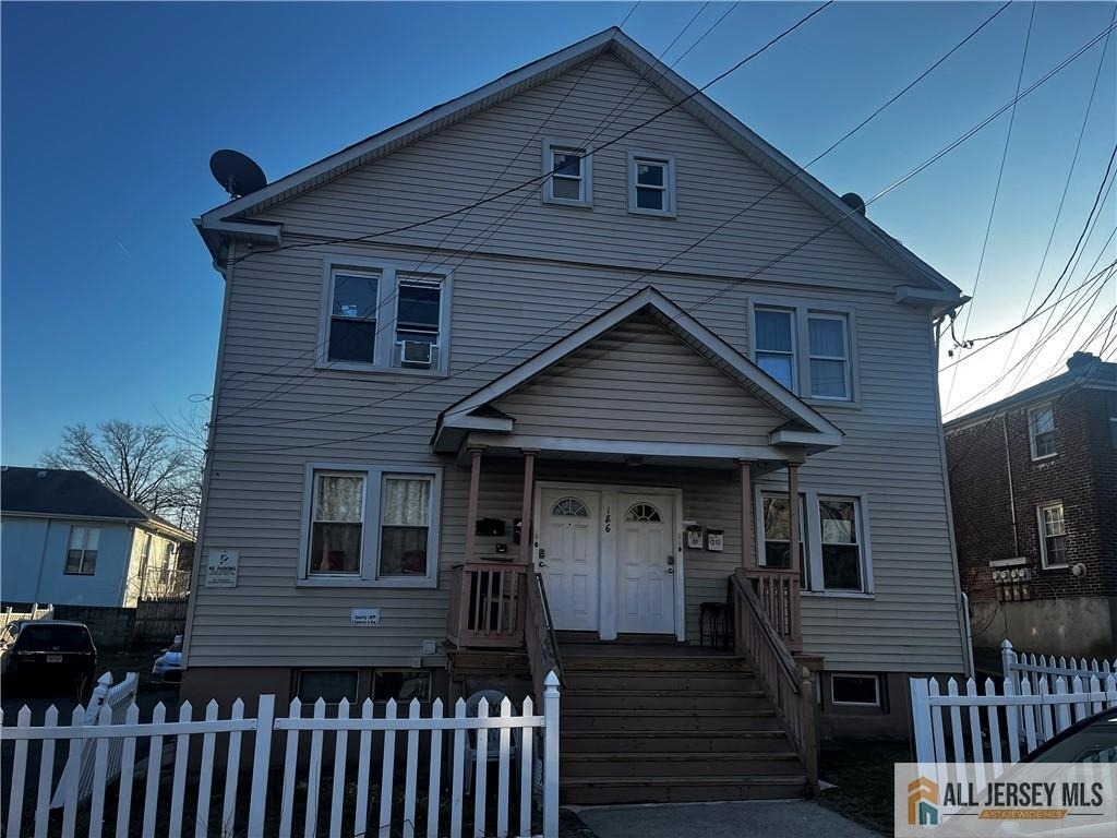 186 Comstock Street - Photo 0