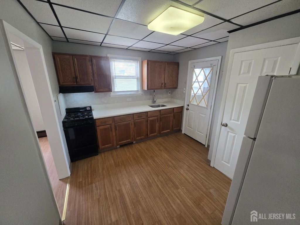 138 Hamilton Boulevard - Photo 5