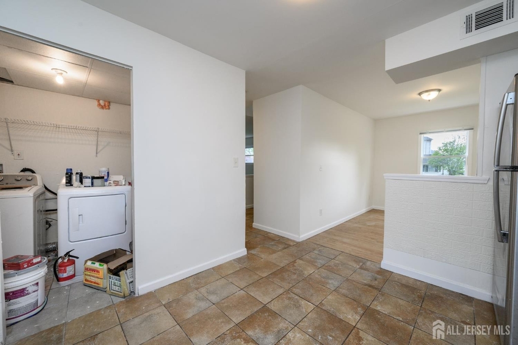 438 Belgrade Street - Photo 15