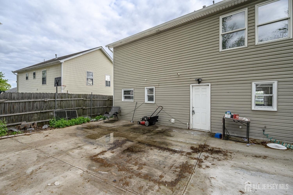 438 Belgrade Street - Photo 31