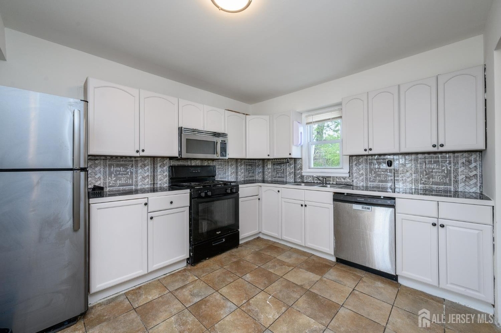 438 Belgrade Street - Photo 12