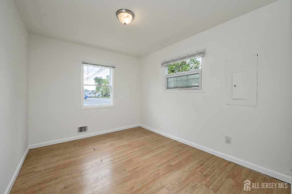 438 Belgrade Street - Photo 10