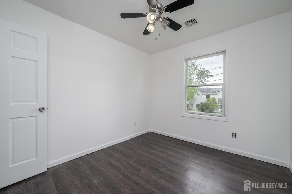 438 Belgrade Street - Photo 18
