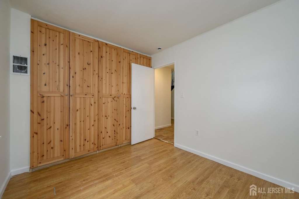438 Belgrade Street - Photo 8