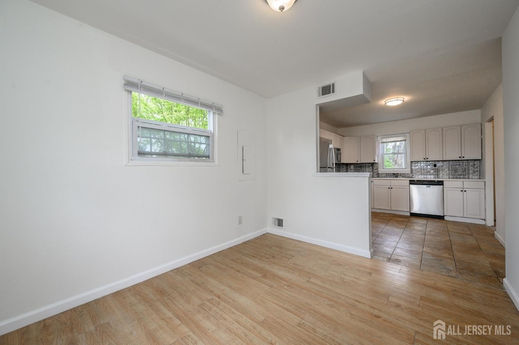 438 Belgrade Street - Photo 11