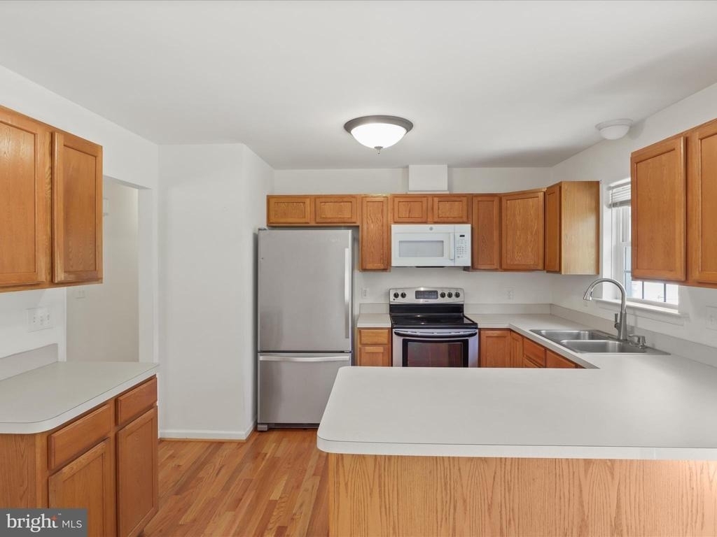 1114 Ashby Street - Photo 7