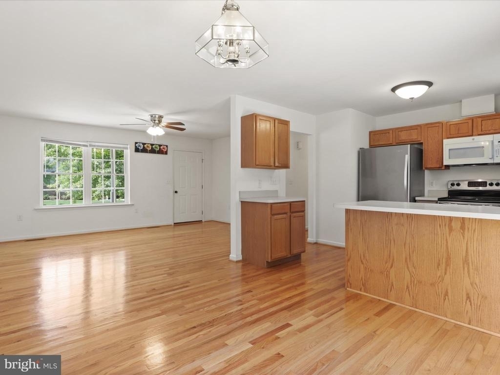 1114 Ashby Street - Photo 6