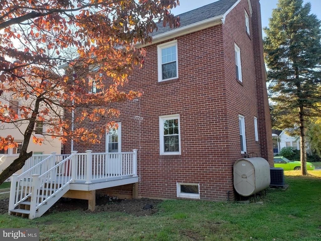 122 Morningside Drive - Photo 9
