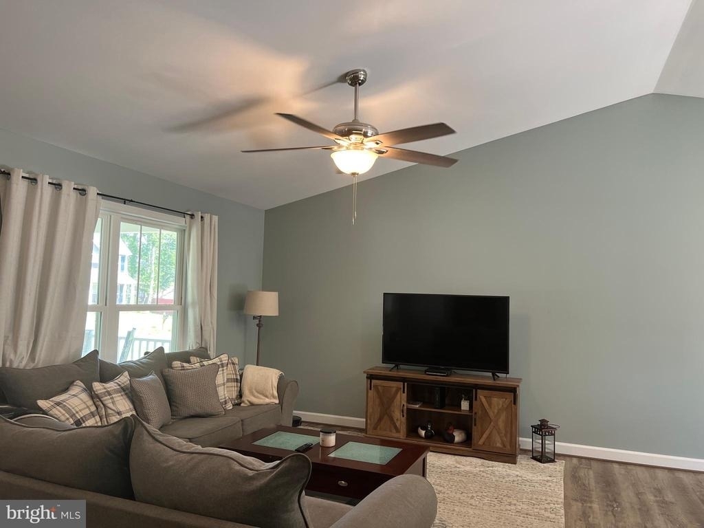 346 Brooks Drive - Photo 10
