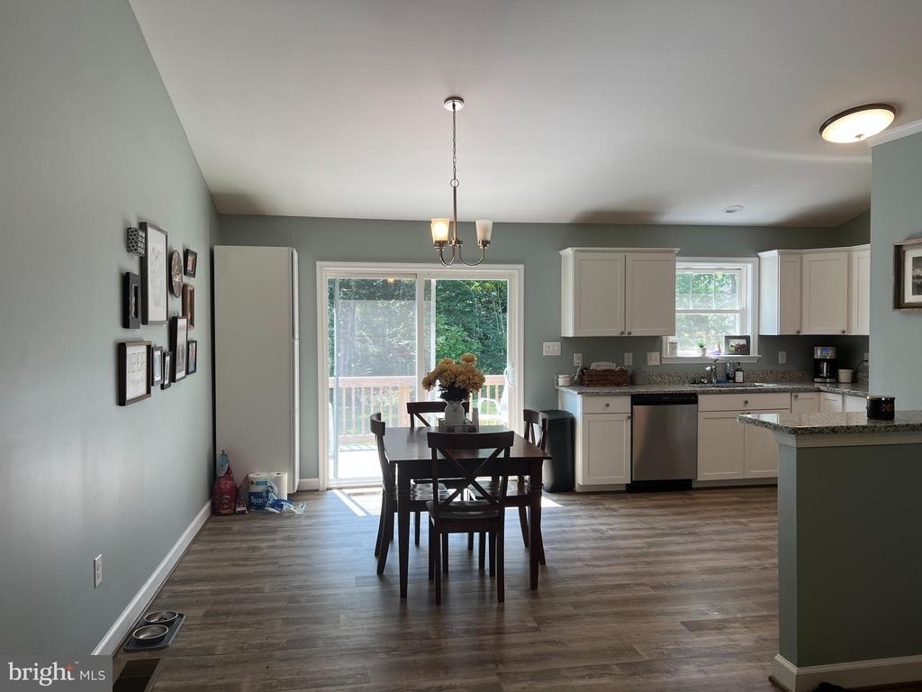 346 Brooks Drive - Photo 5