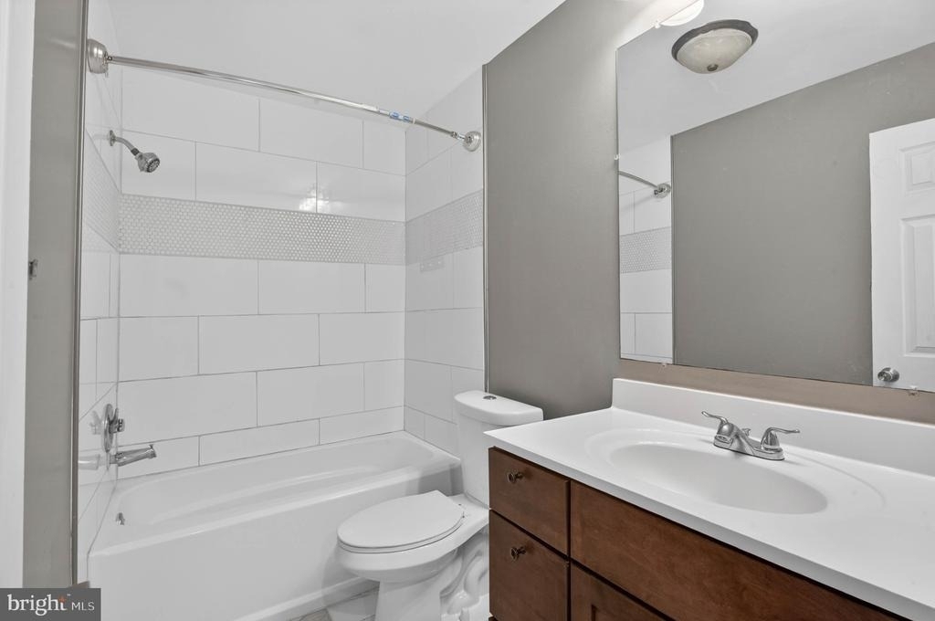 16611 Geddy Court - Photo 19