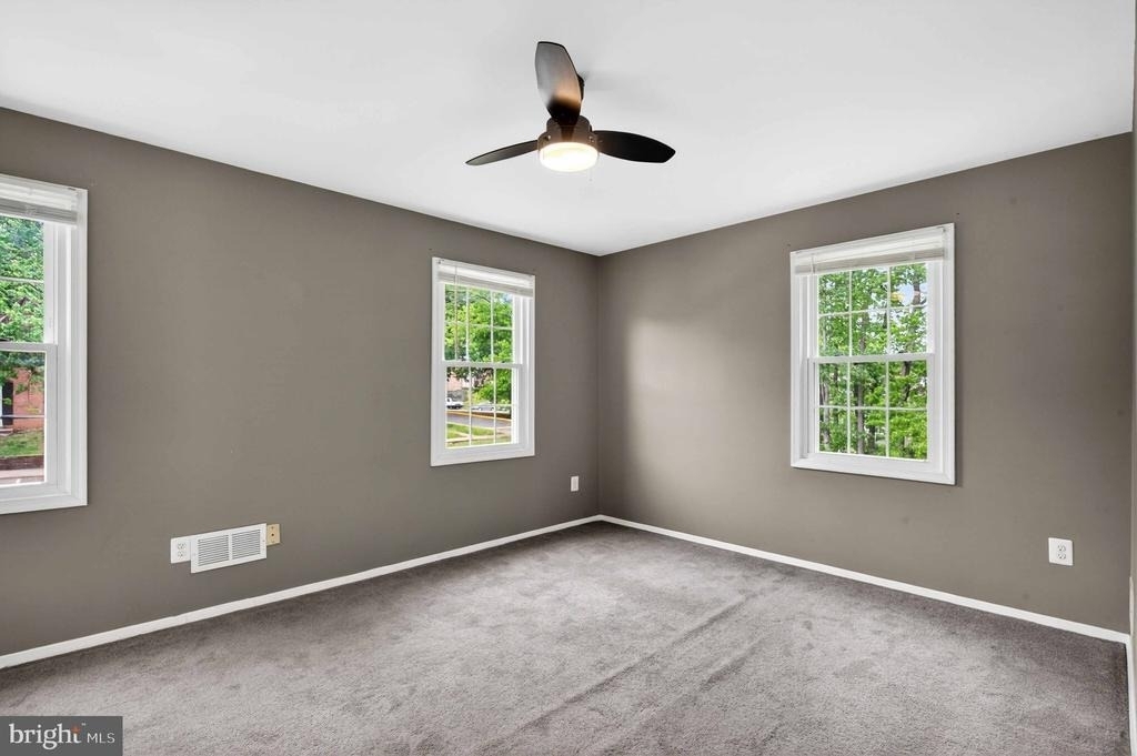 16611 Geddy Court - Photo 17