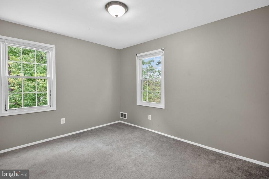 16611 Geddy Court - Photo 14