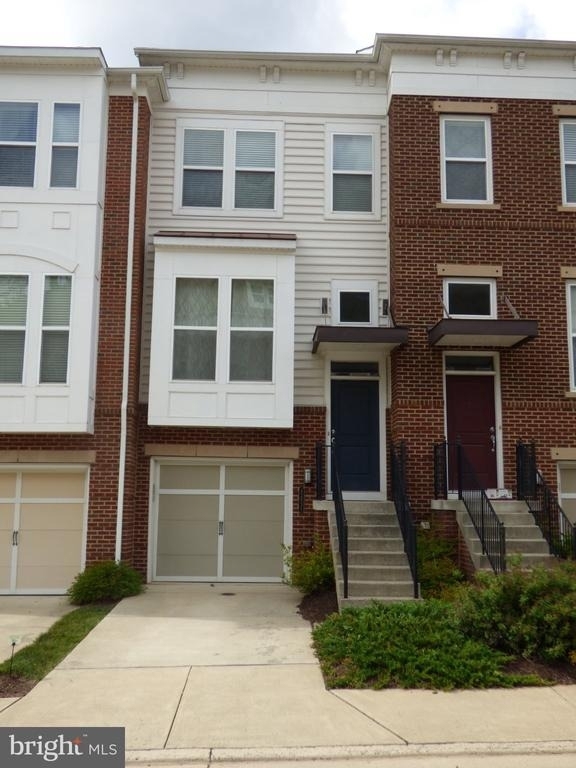 42638 New Dawn Terrace - Photo 0